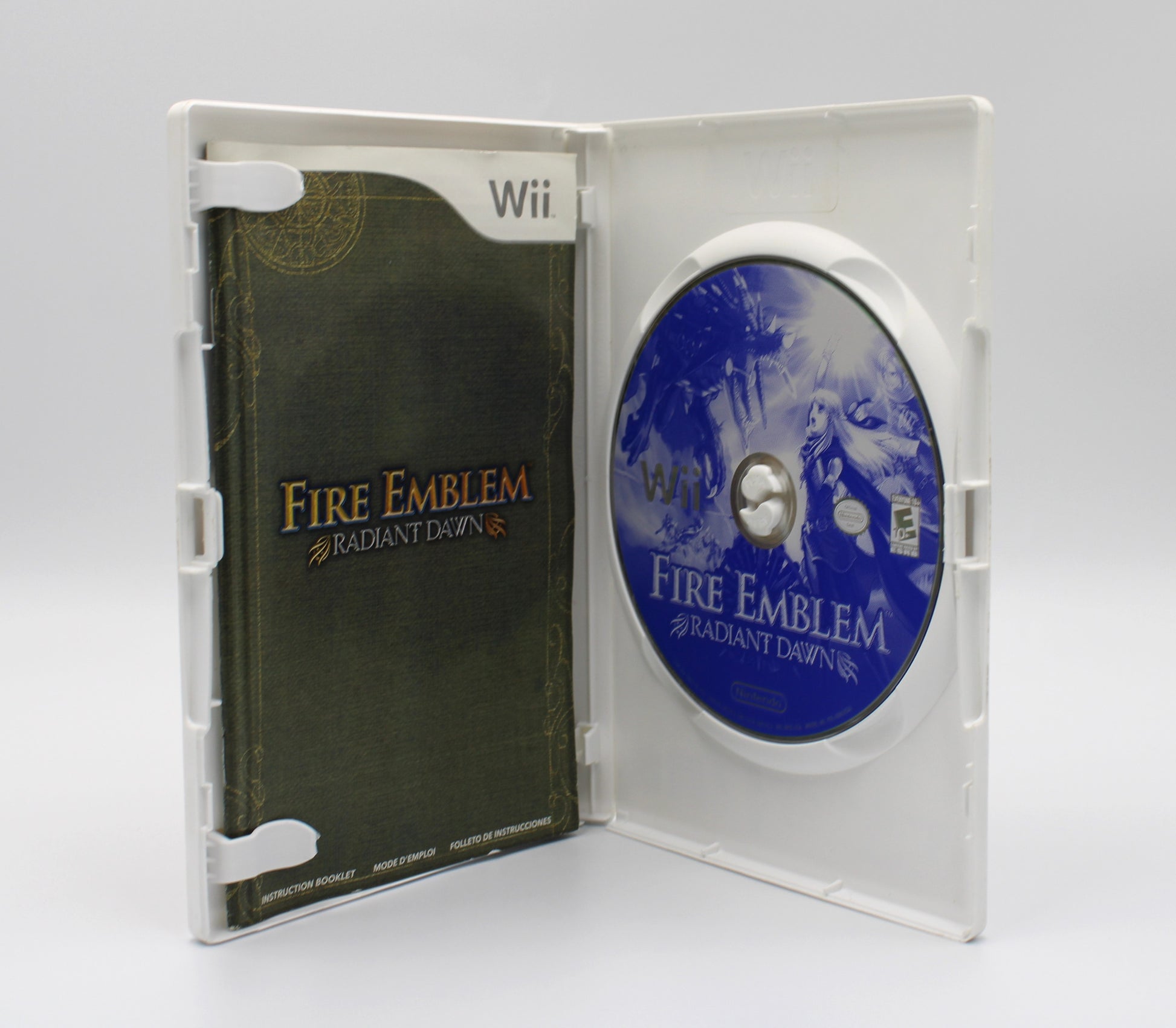 Fire Emblem: Radiant Dawn (Nintendo Wii, 2007) CIB, Complete W/Manual!